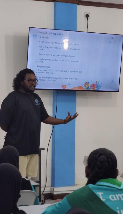 Baa Atoll School students attending a Coral Quest reef education class with Muraka Farm